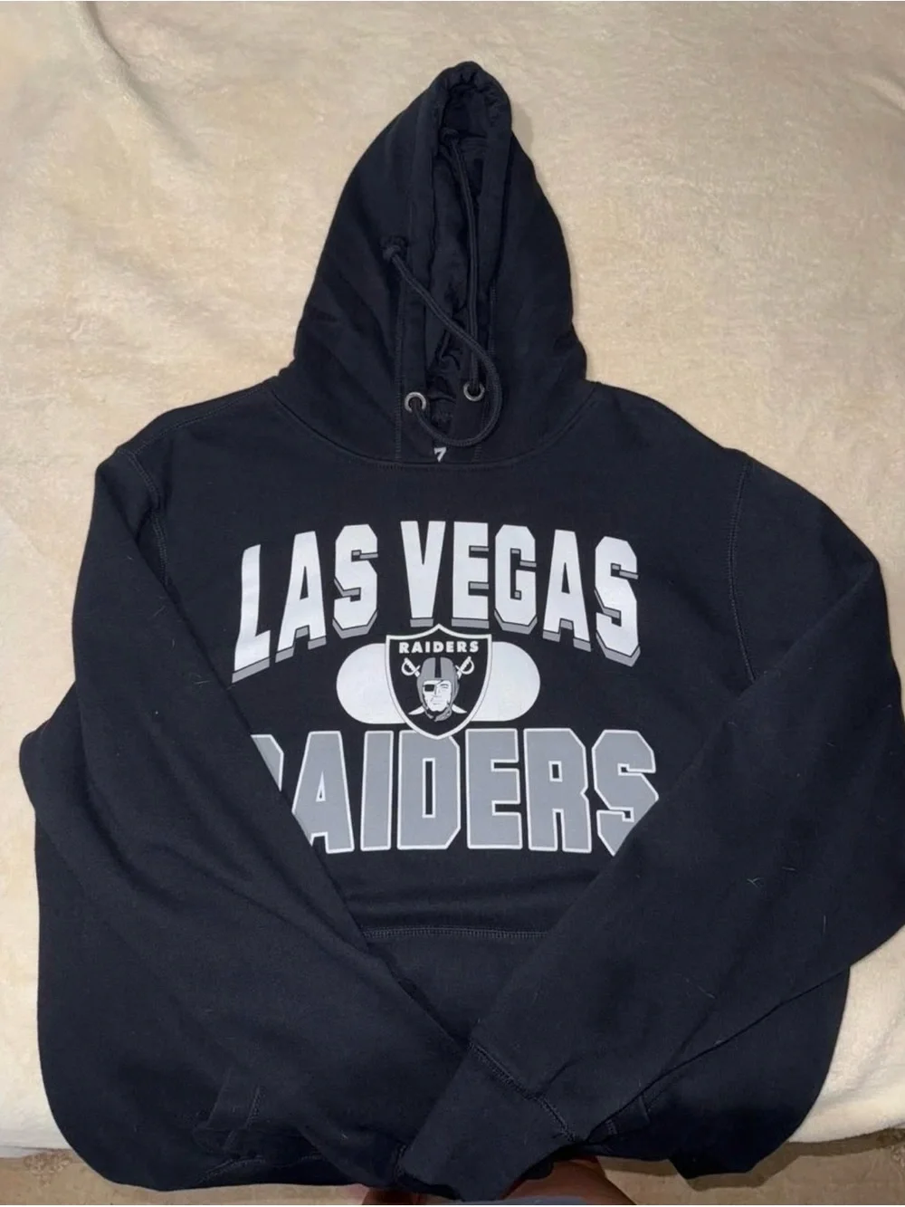 LV Raiders Pullover Hoodie - Men